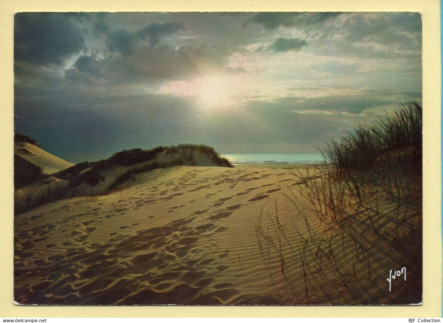 Coucher De Soleil : La Côte D'Opale / Le Touquet-Paris-Plage / Couleurs Et Lumière De France (voir Scan Recto/verso) - Halt Gegen Das Licht/Durchscheink.