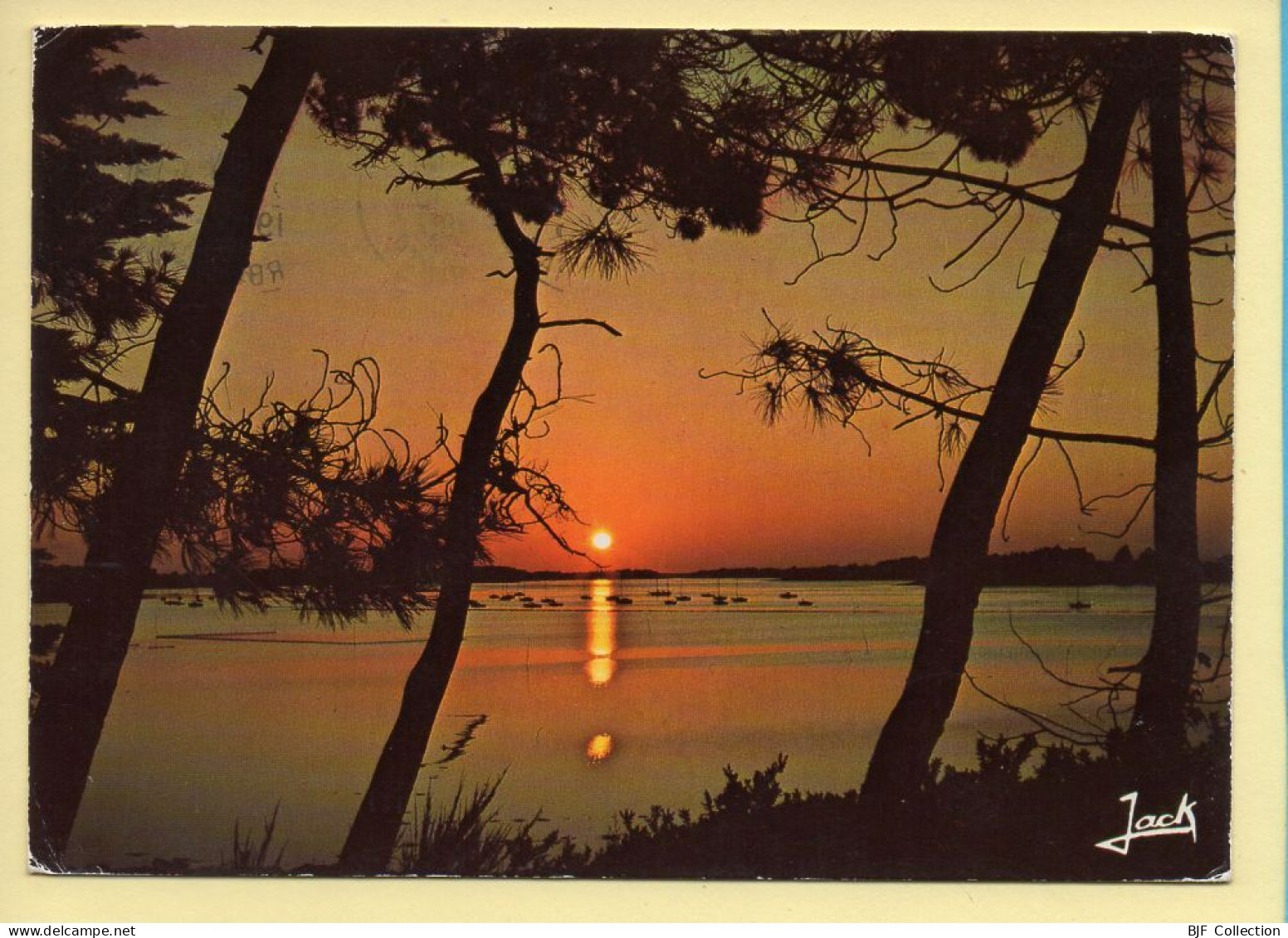 Coucher De Soleil : Derniers Reflets Sur La Côte Bretonne / Couleurs De Bretagne (voir Scan Recto/verso) - Contre La Lumière