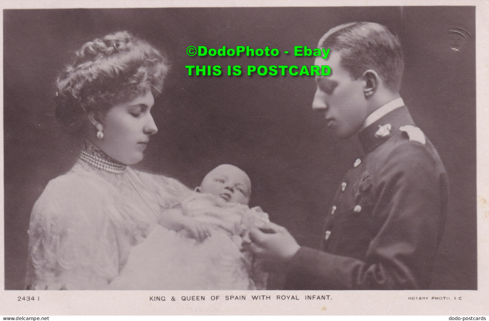 R420293 King And Queen Of Spain With Royal Infant. Rotary Photo - World