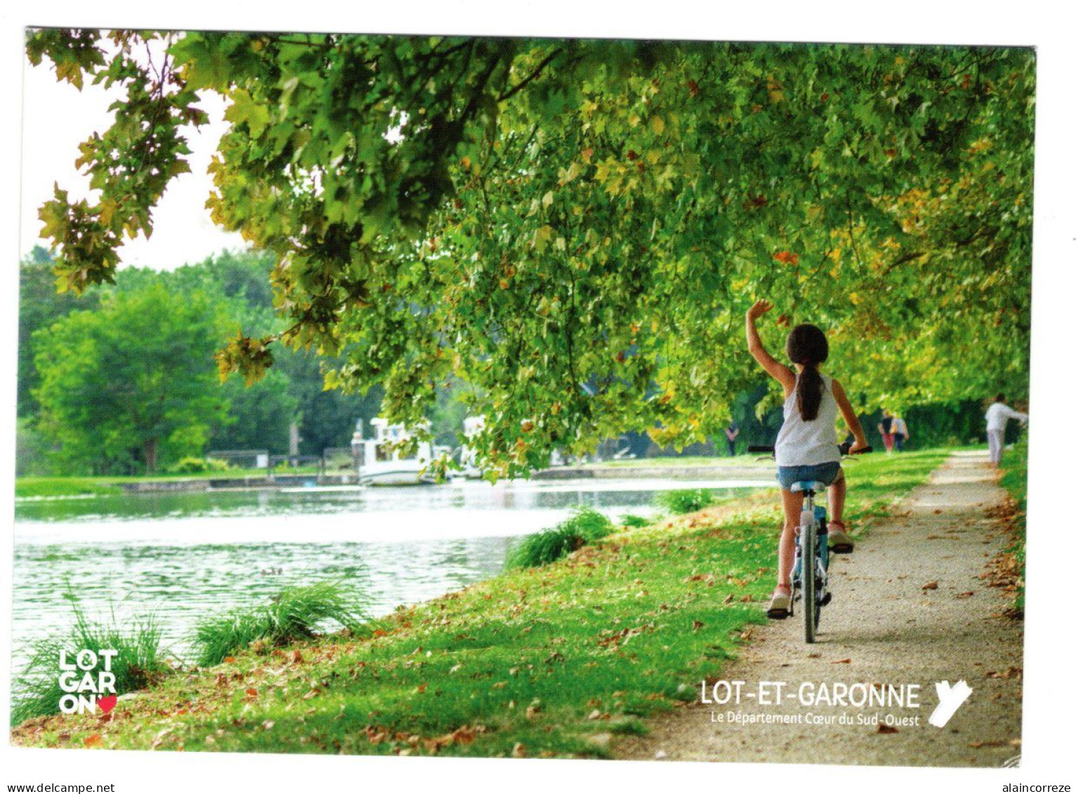 Fillette à Vélo Canal Edition Lot Et Garonne Le Département Coeur Du Sud-ouest En Lot Et Garonne On Ne Manque Pas D'air - Autres & Non Classés