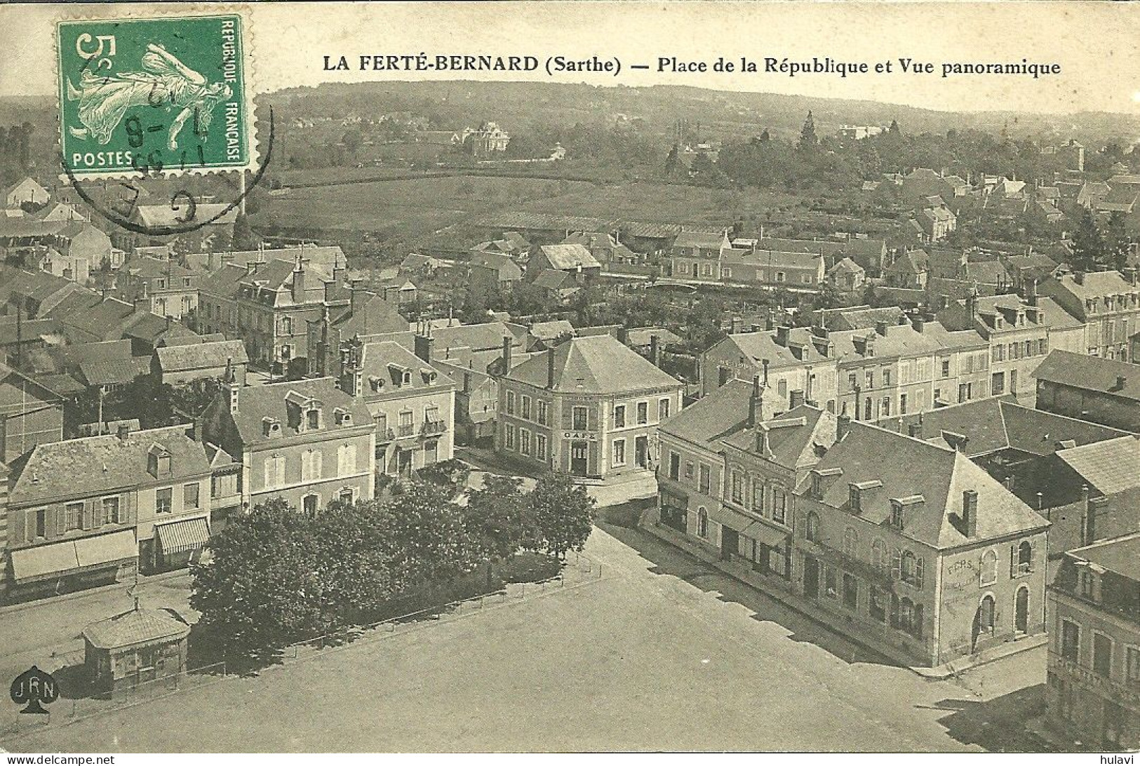 72  LA FERTE BERNARD - PLACE DE LA REPUBLIQUE ET VUE PANORAMIQUE (ref 8693) - La Ferte Bernard