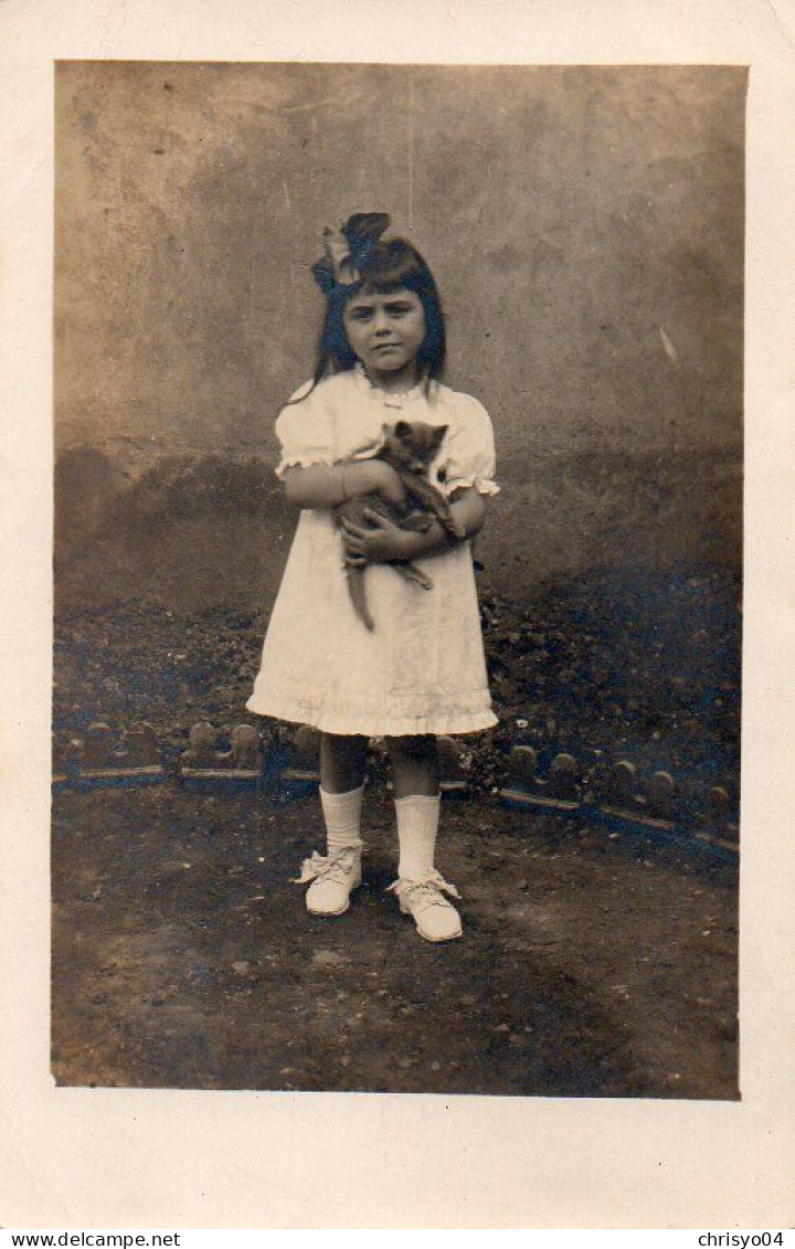 4V4Sb   Carte Photo Petite Fille Fillette Et Son Chaton - Abbildungen