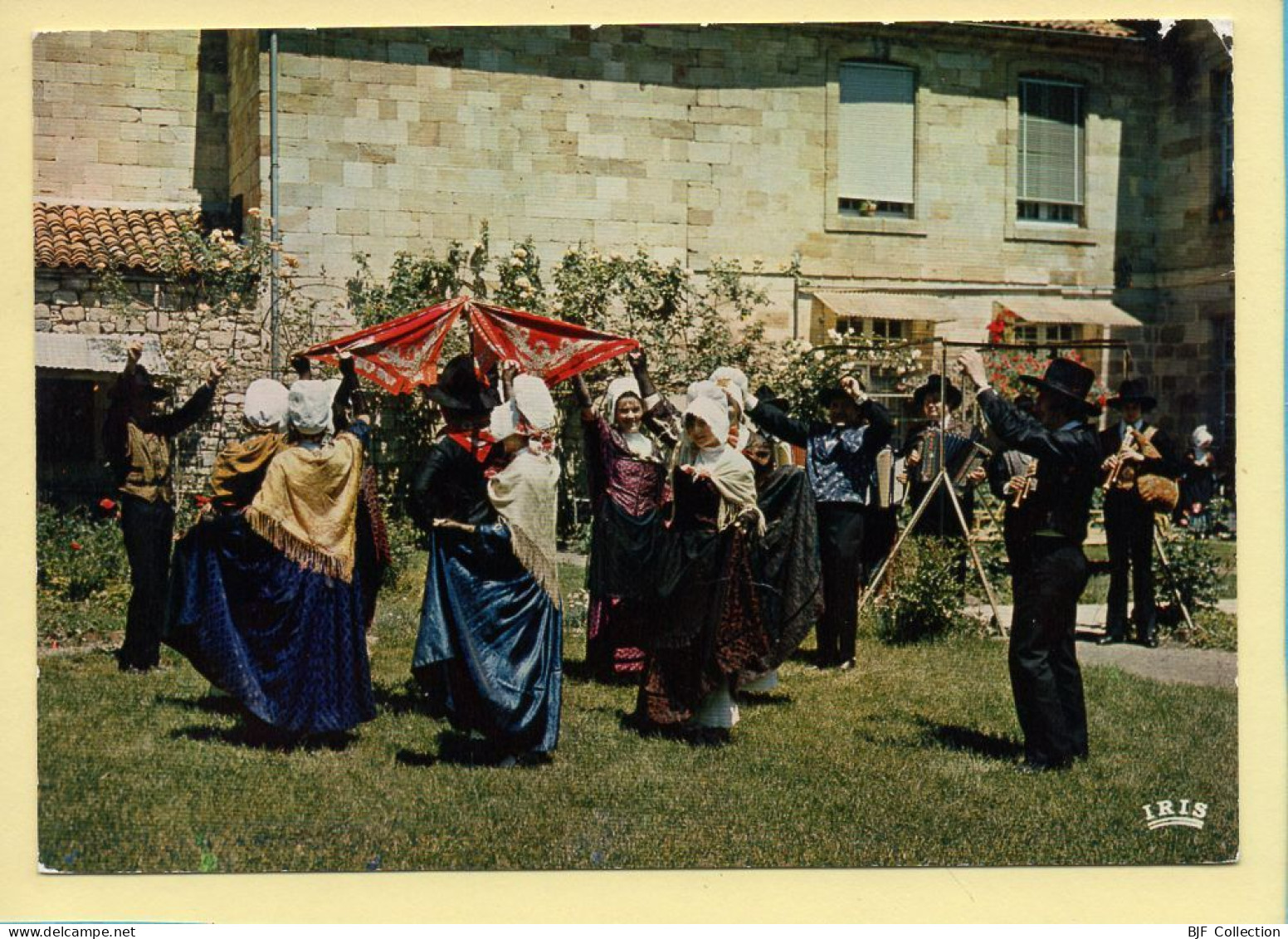 Auvergne : Groupe Folklorique  / La Bourrée D'Aurillac / La Bourrée Des Foulards (animée) - Auvergne