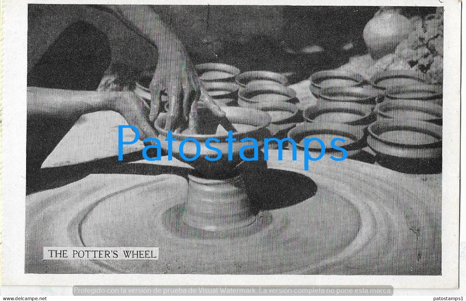 228969 NEPAL COSTUMES THE POTTER'S WHEEL POSTAL POSTCARD - Népal