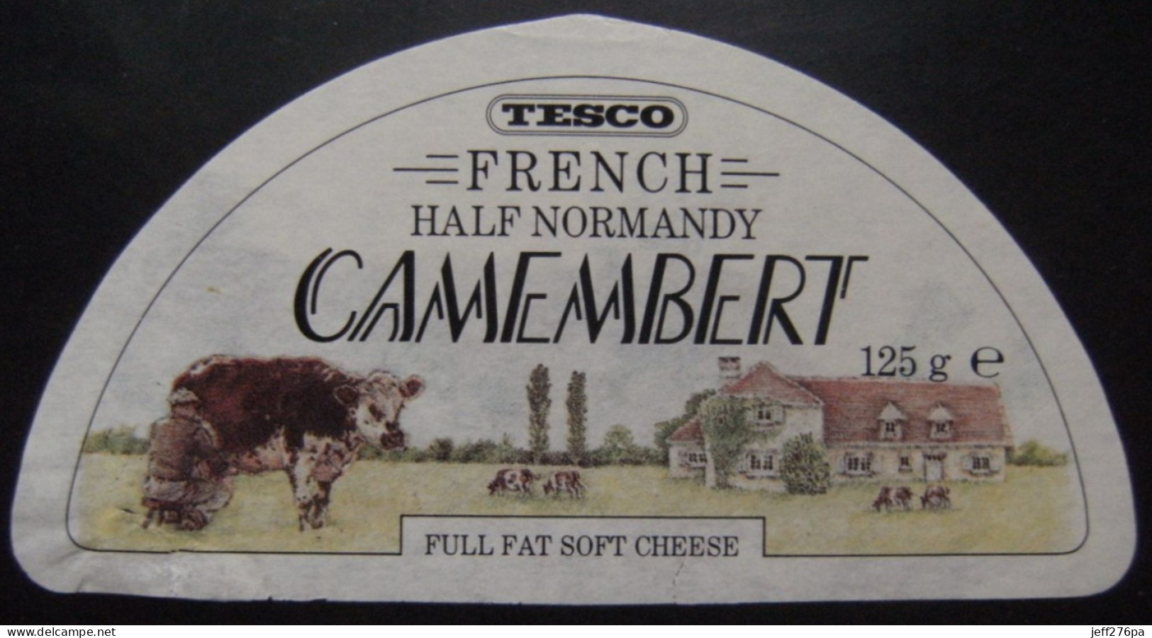 Etiquette Demi Camembert - TESCO - Fromagerie Anonyme Normandie Export - Royaume-Uni  A Voir ! - Cheese