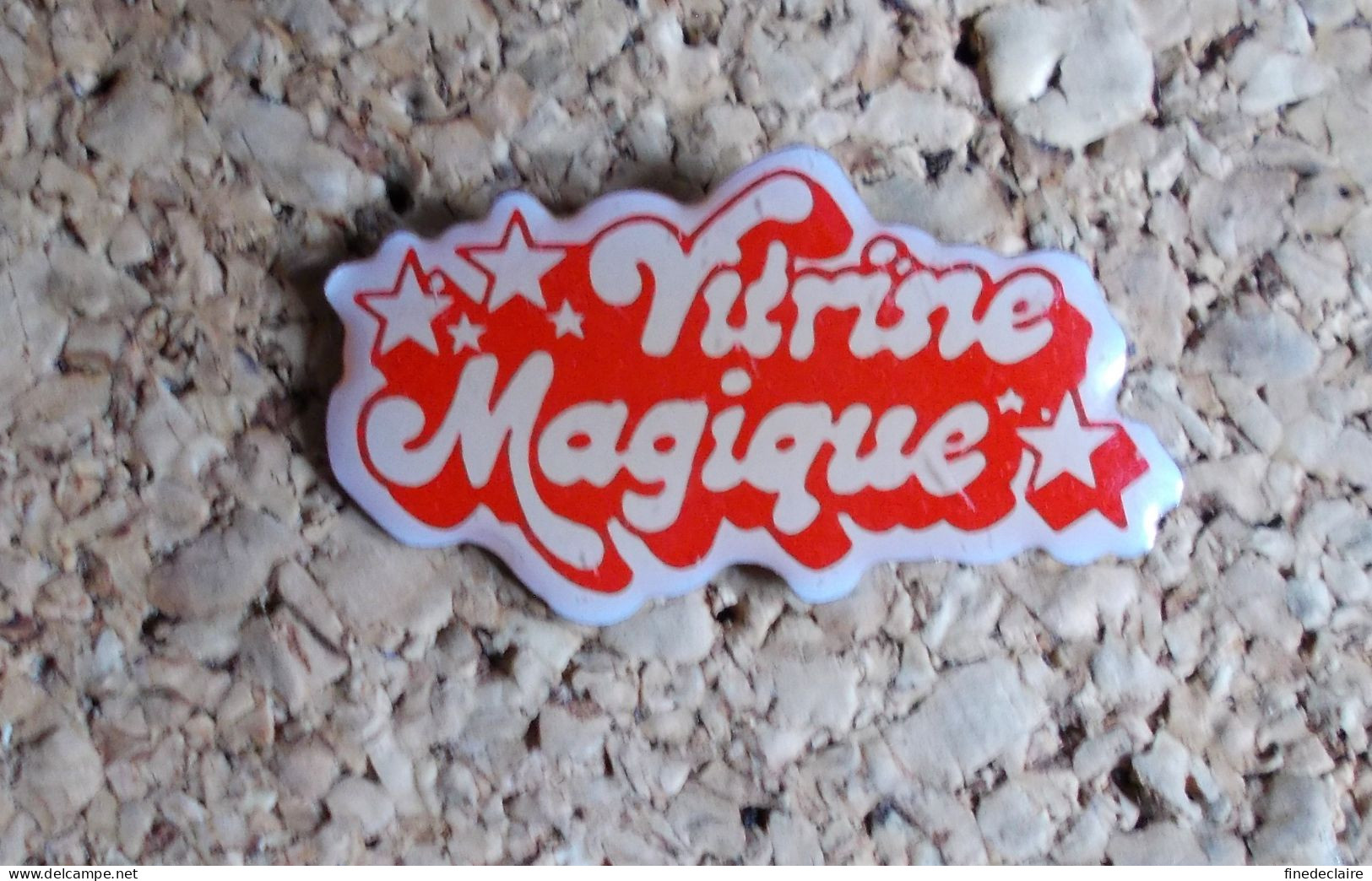 Pin's - Vitrine Magique - Marcas Registradas