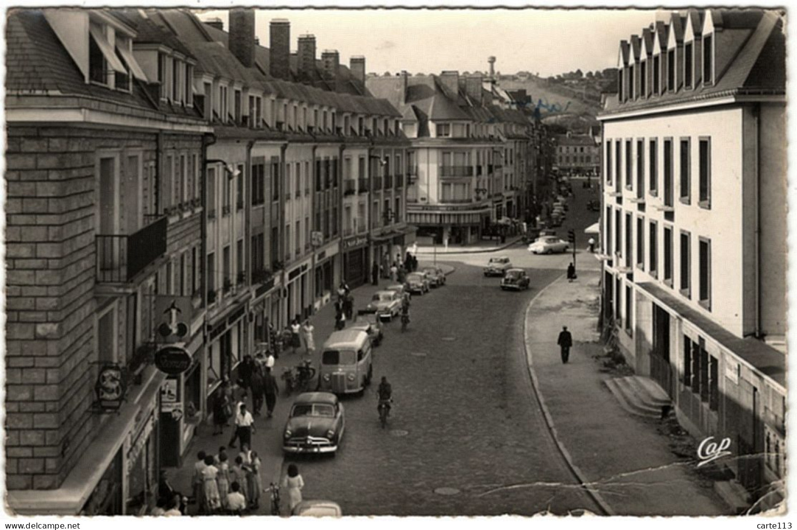 27 - B26239CPSM - EVREUX - Rue De La Harpe - Hotel Du Gd Cerf - Assez Bon état - EURE - Evreux