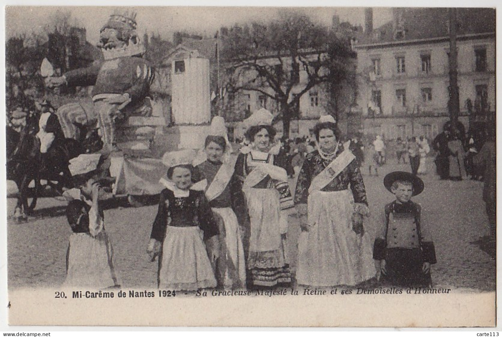 44 - B17355CPA - NANTES - Mi-careme 1924 - Sa Magesté La Reine Et Ses Demoiselles - Très Bon état - LOIRE-ATLANTIQUE - Nantes