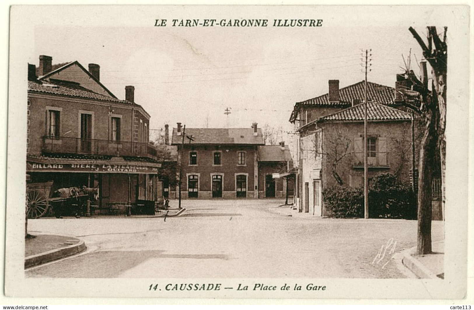 82 - B16410CPA - CAUSSADE - La Place De La Gare - Cafe De La Gare J.GUITARD - Très Bon état - TARN-ET-GARONNE - Caussade