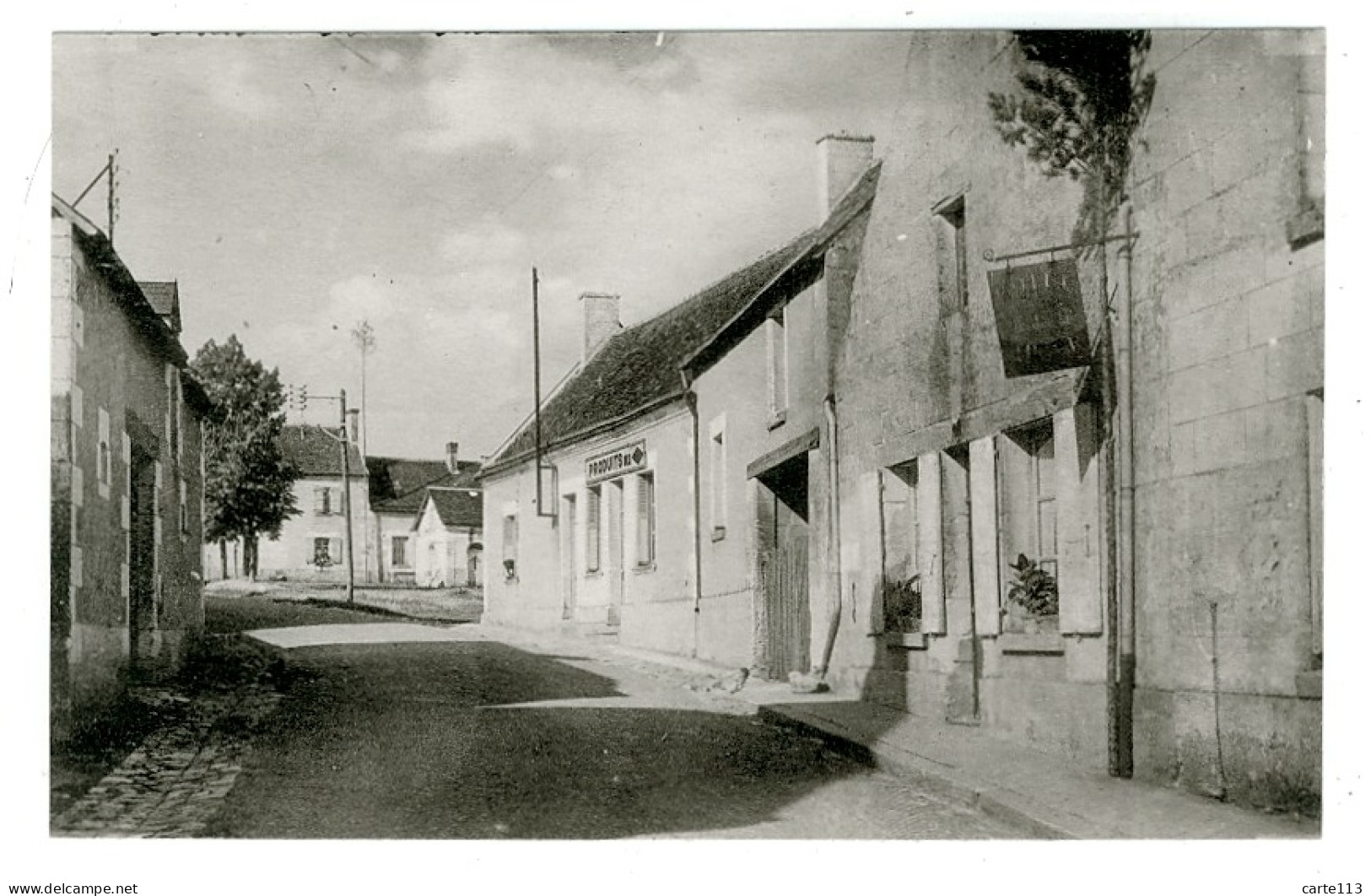 37 - B4416CPA - VARENNES - Rue Principale - Parfait état - INDRE-ET-LOIRE - Autres & Non Classés