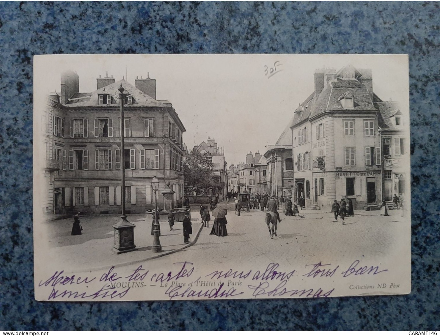 CPA  -  MOULINS - LA PLACE ET L' HOTEL DE PARIS - Moulins