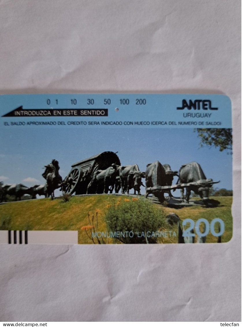 URUGUAY ANTEL MONUMENTO LA CARRETA  200U UT BACK GREY SUPERBE - Uruguay