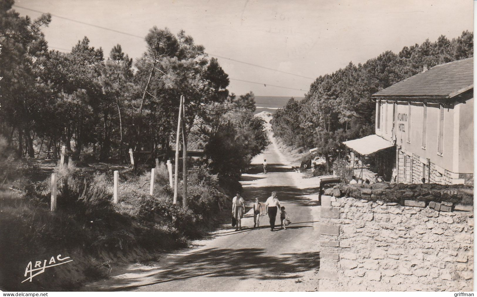 ILE D'OLERON DOMINO ROUTE DE LA PETITE PLAGE "L'ATLANTIQUE HOTEL" 1952 CPSM 9X14 TBE - Ile D'Oléron