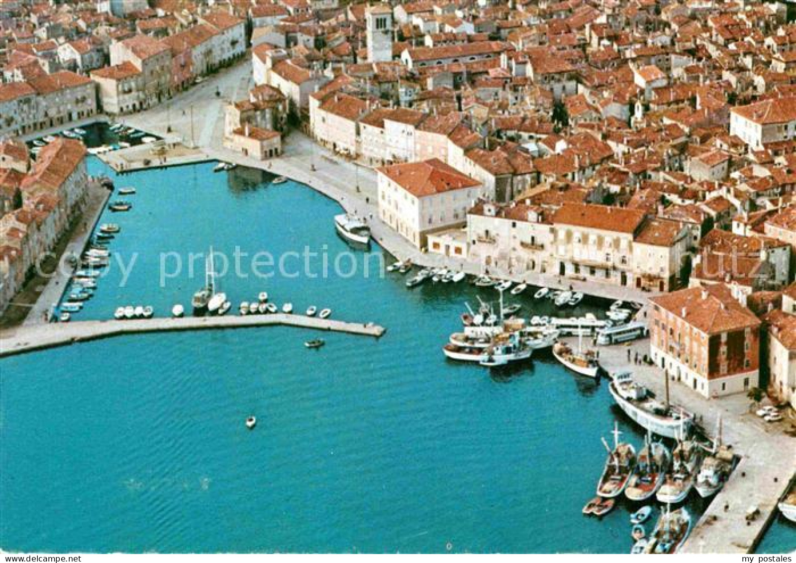 72722965 Cres Hafen Altstadt Fliegeraufnahme Croatia - Kroatien