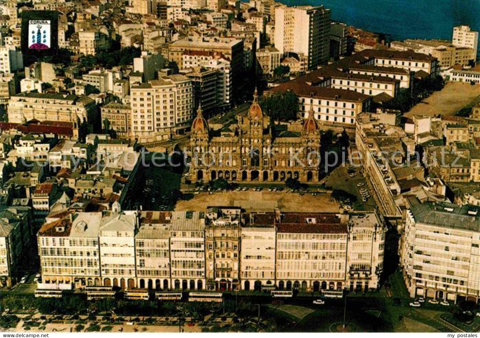 72721927 La Coruna Fliegeraufnahme Hotel De Ville Et Galeries De La Marina Spani - Sonstige & Ohne Zuordnung