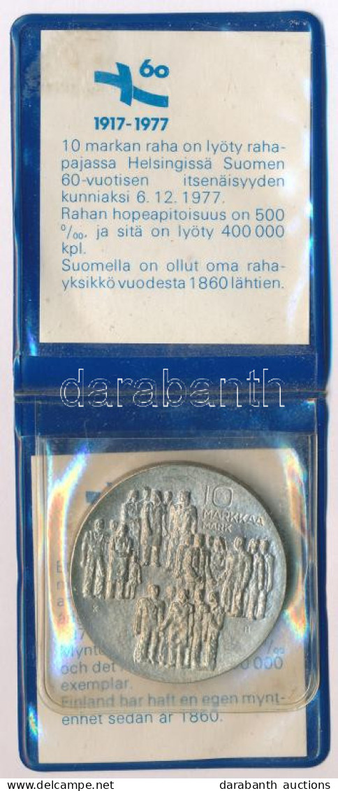 Finnország 1977. 10M Ag "Függetlenség 60. évfordulója" Tokban, Tanúsítvánnyal (22,09g/500/35mm) T:1- Patina Finland 1977 - Unclassified