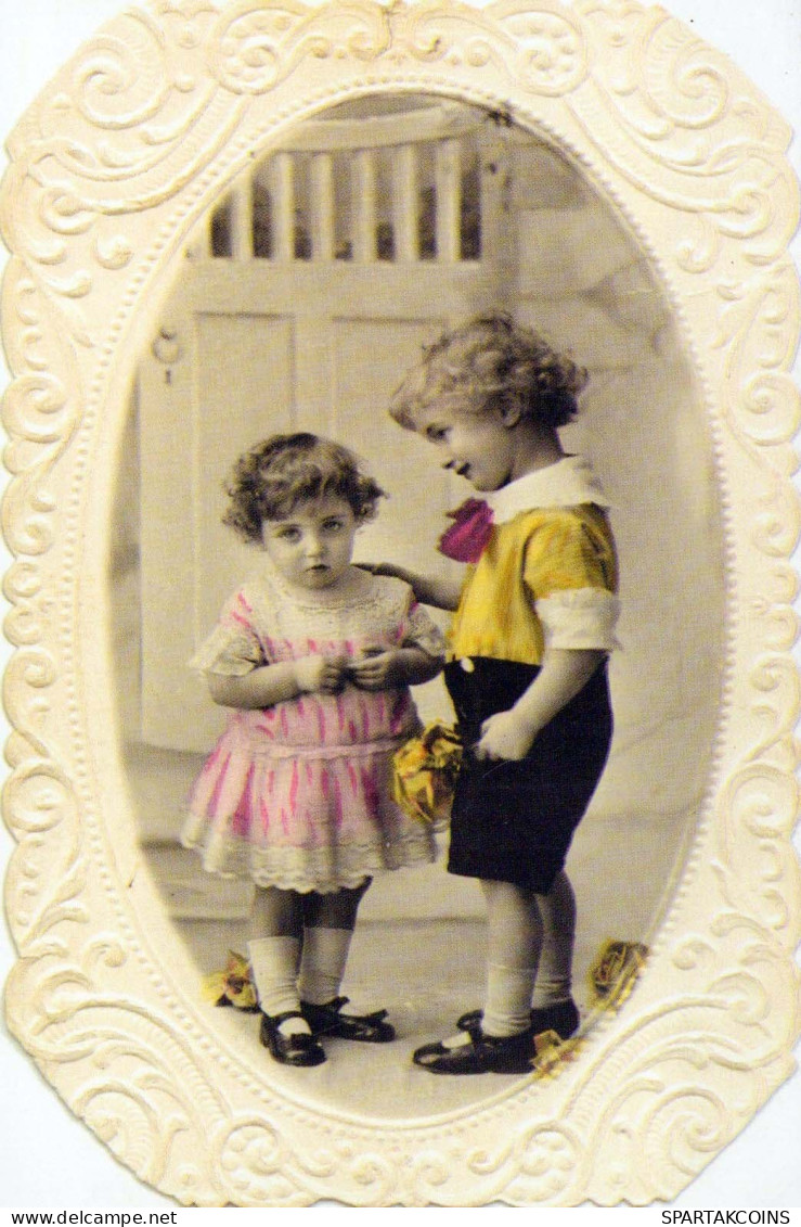 NIÑOS Retrato Vintage Tarjeta Postal CPSMPF #PKG865.A - Portraits