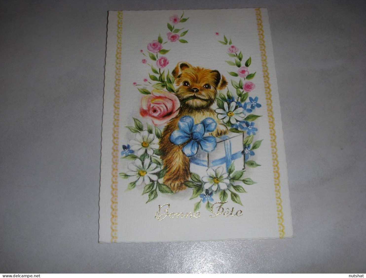 CP CARTE POSTALE BONNE FETE PANIER De FLEURS CHIEN Et CADEAU - Vierge - Sonstige & Ohne Zuordnung