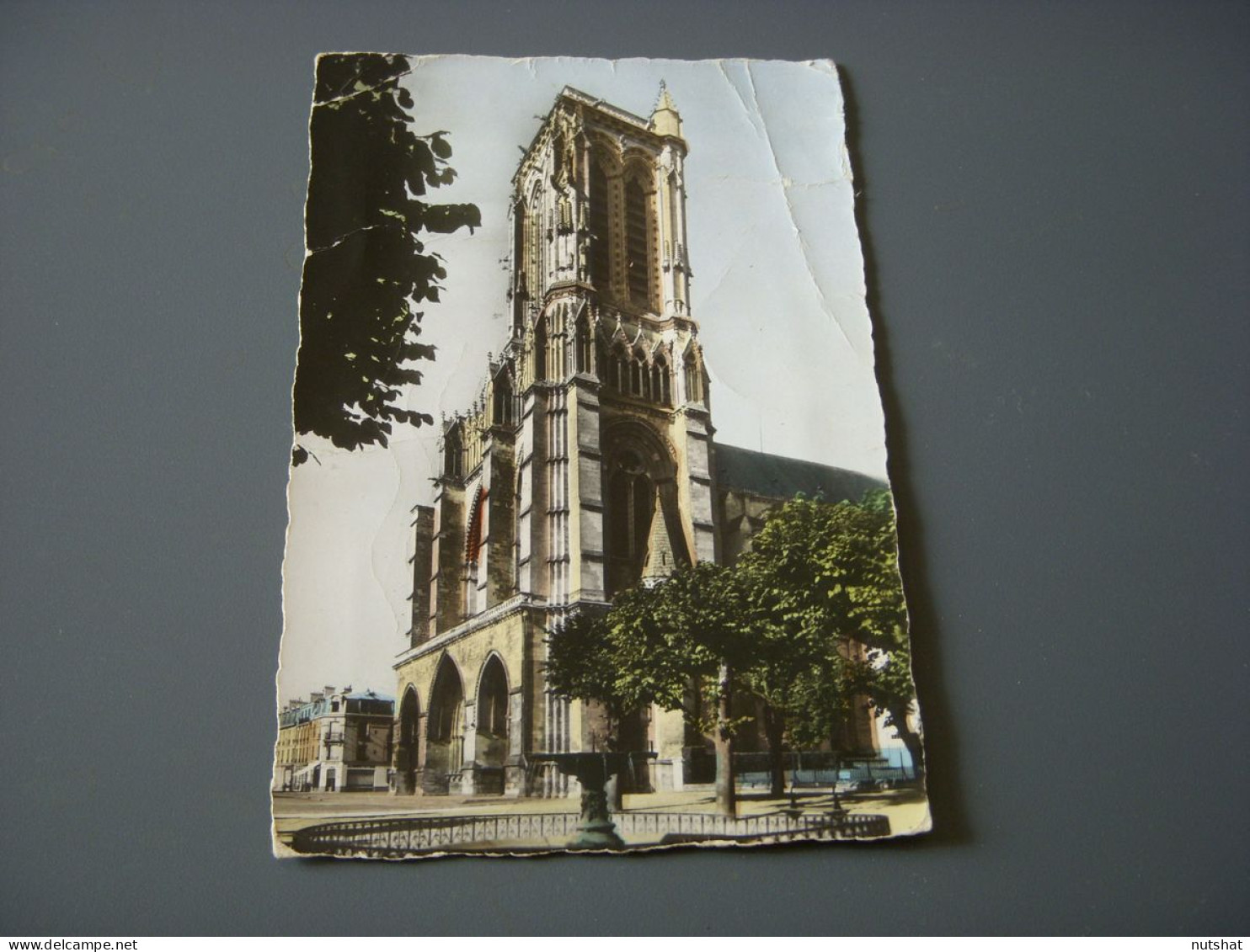 CP CARTE POSTALE AISNE SOISSONS La CATHEDRALE - Ecrite - Soissons