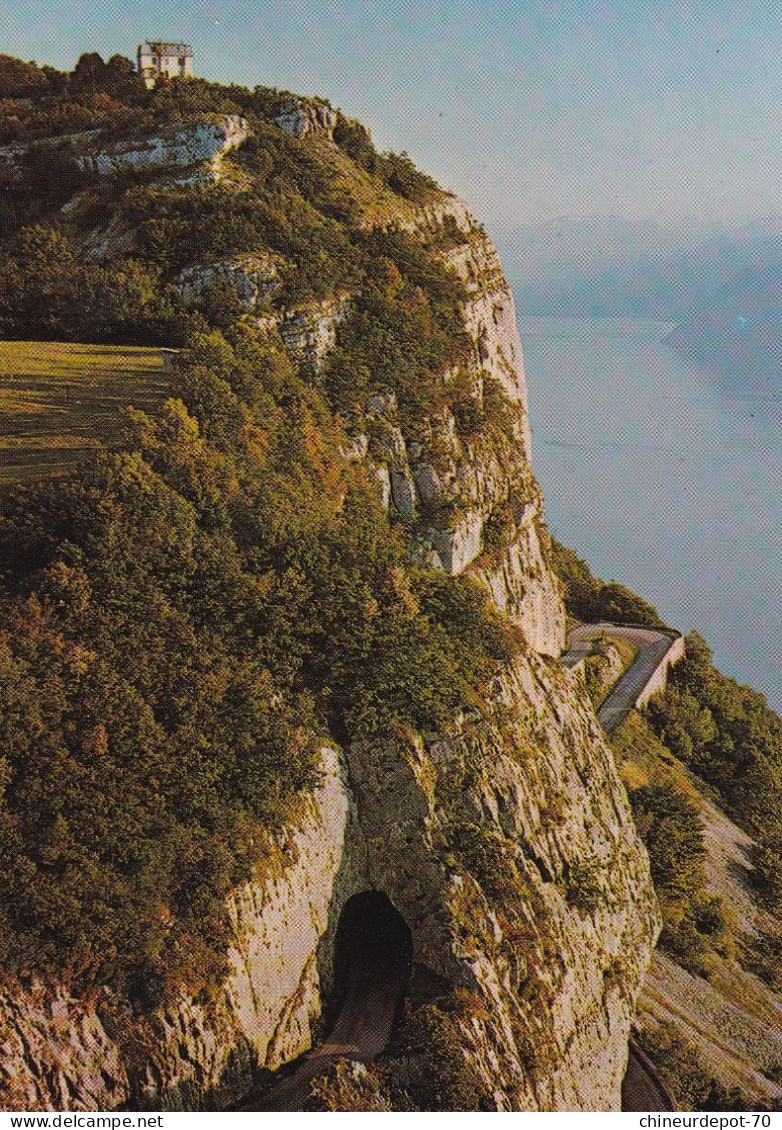 Le Lac Du Bourget La Magnifique Route De La Chambotte Dominant Le Lac - Autres & Non Classés