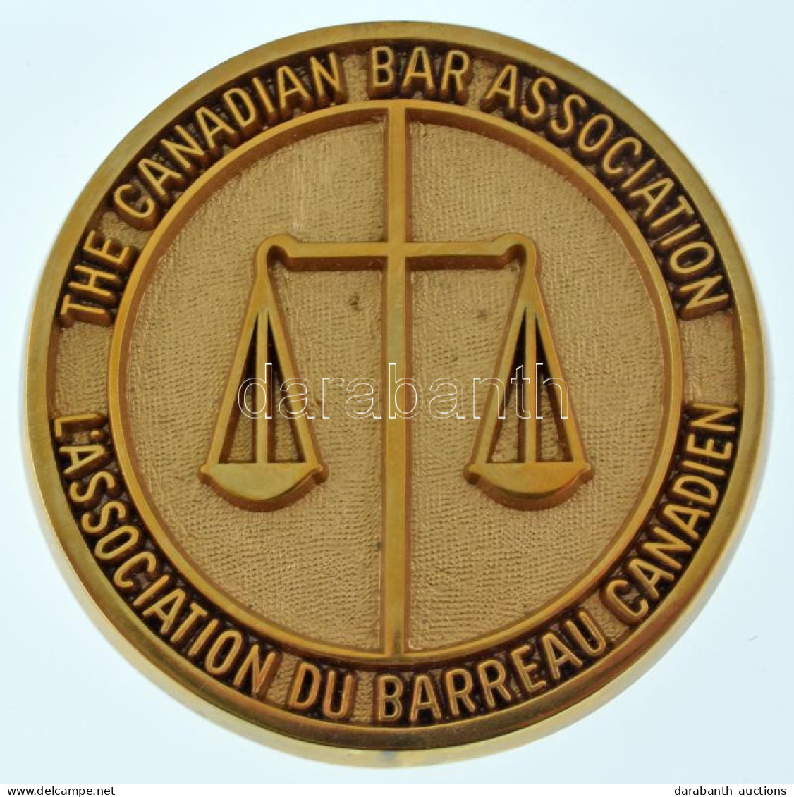 Kanada DN "Kanadai Ügyvédi Kamara" Egyoldalas, Aranyozott Bronz Emlékérem Dísztokban (63mm) T:UNC Canada ND "Canadian Ba - Non Classés
