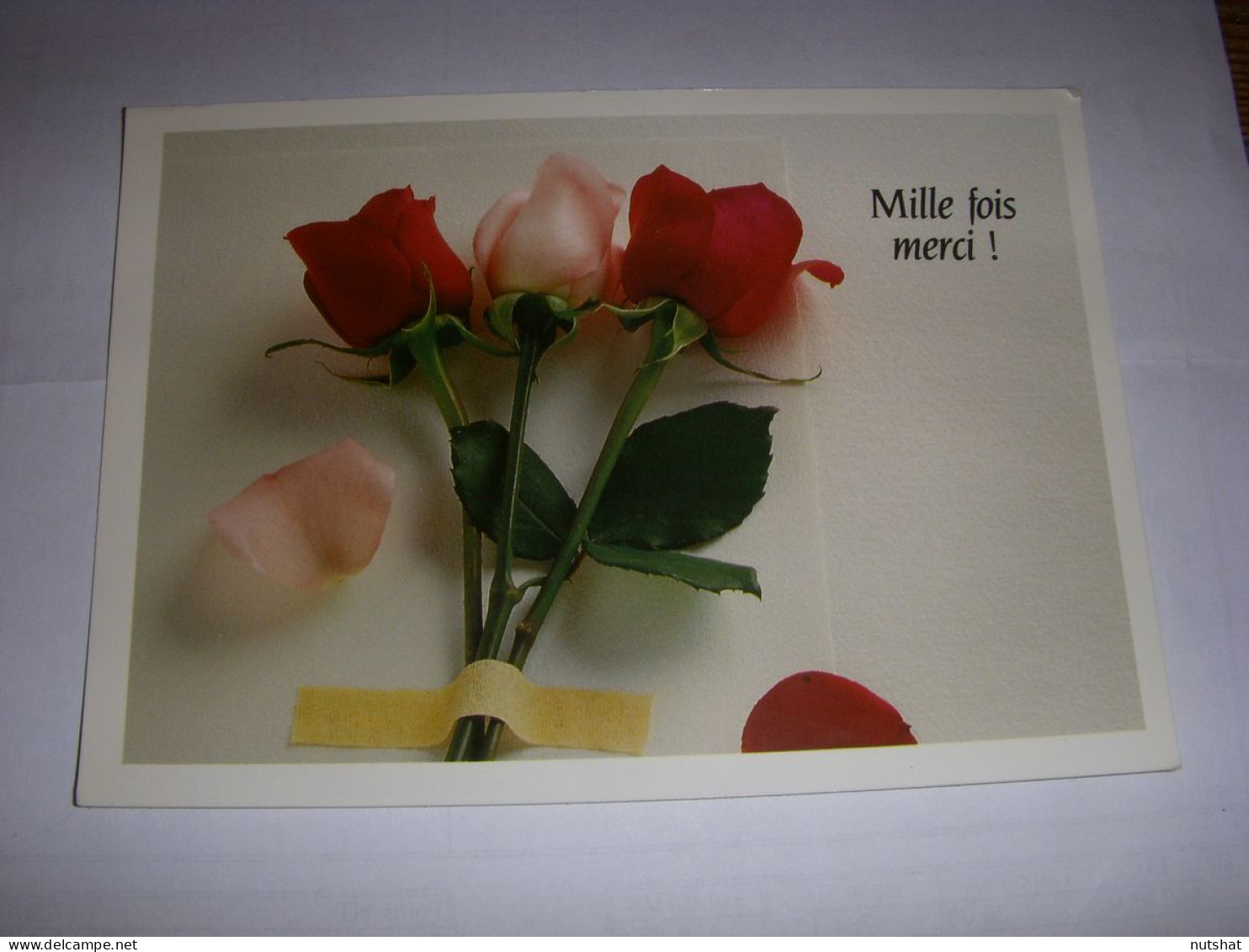 CP CARTE POSTALE MESSAGE MILLE FOIS MERCI ! 3 ROSES - ECRITE - Blumen