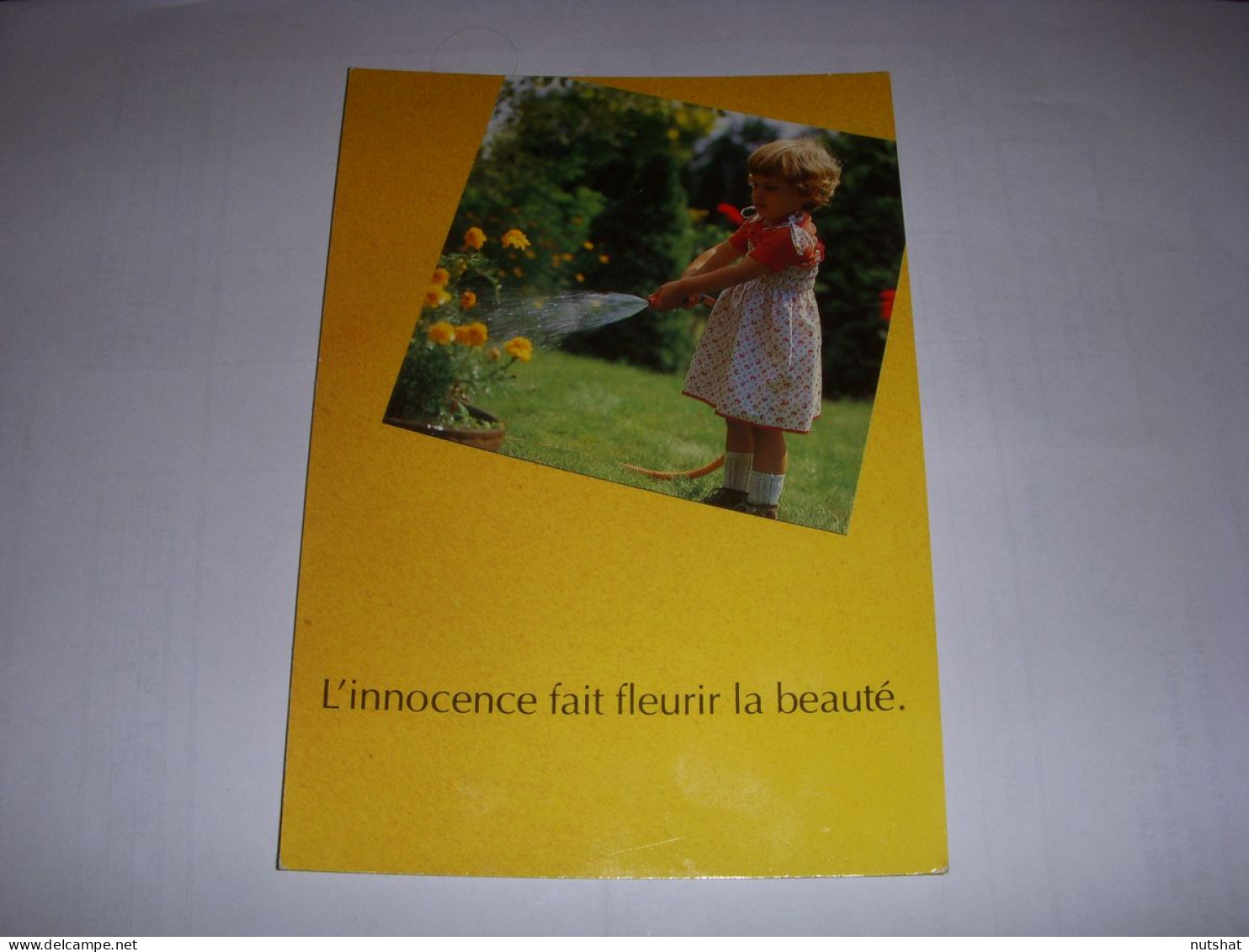 CP CARTE POSTALE MESSAGE ENFANT ARROSE L'innocence Fait Fleurir La Beaute ECRITE - Szenen & Landschaften