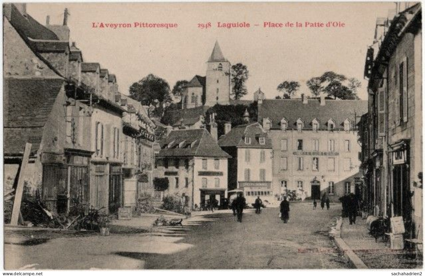 12. LAGUIOLE. Place De La Patte D'Oie. 2948 - Laguiole