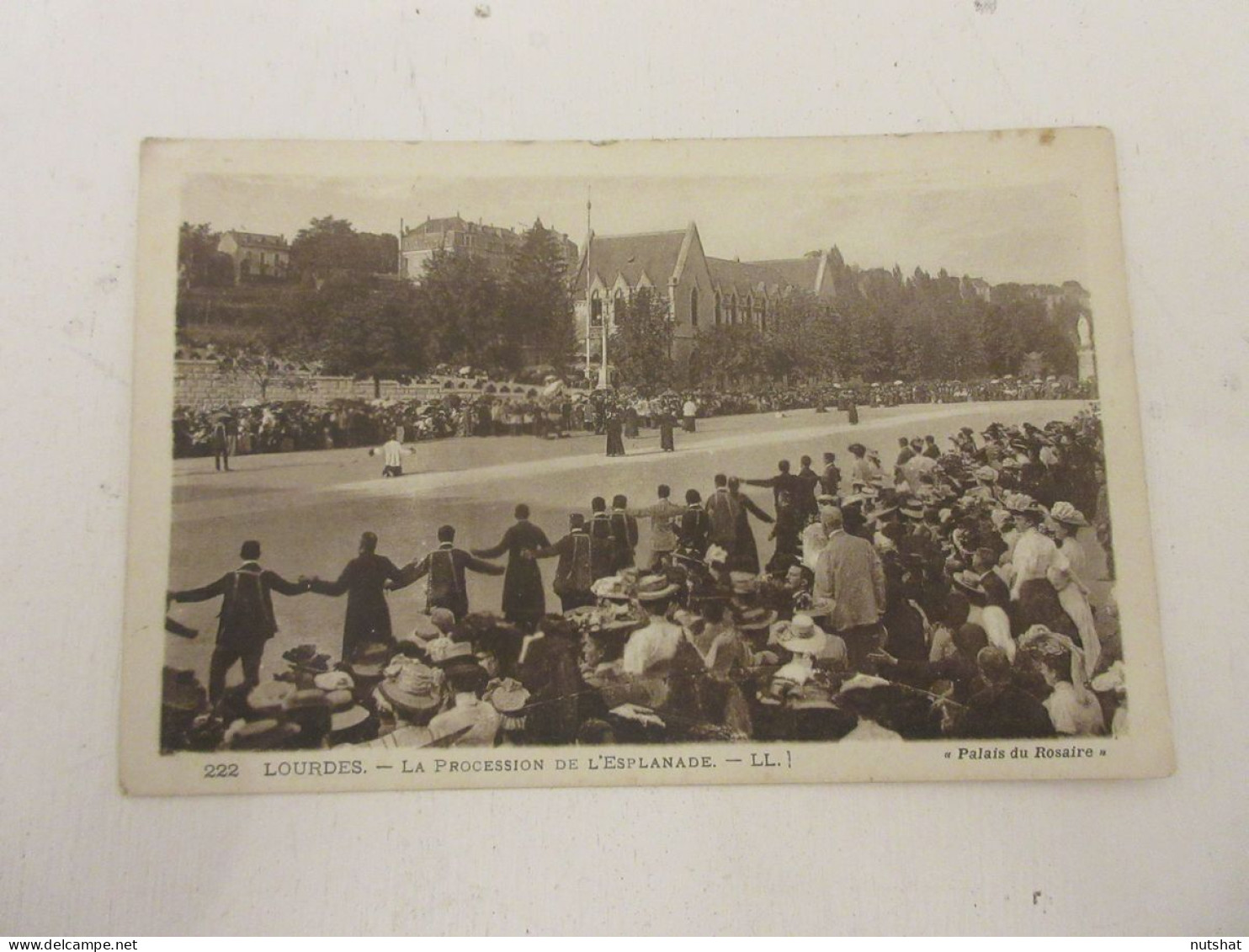 CP CARTE POSTALE HAUTES PYRENEES LOURDES La PROCESSION De L'ESPLANADE - Ecrite  - Lourdes