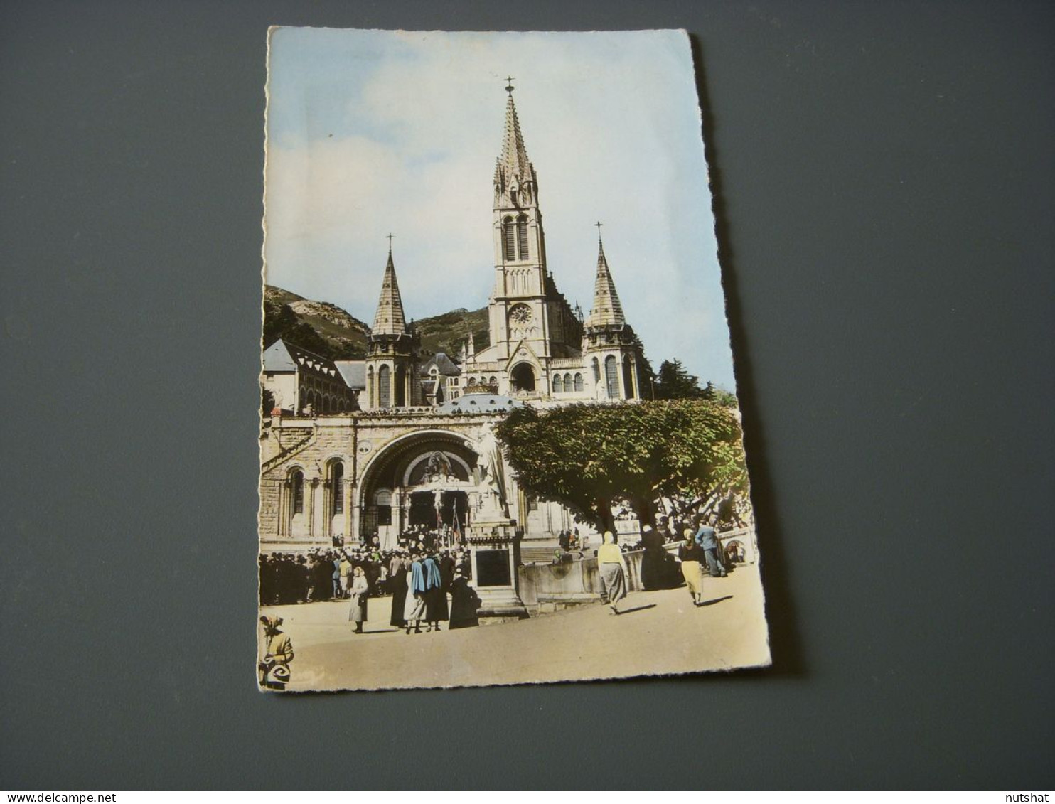 CP CARTE POSTALE HAUTES PYRENEES LOURDES La BASILIQUE - Ecrite En 1967 - Lourdes