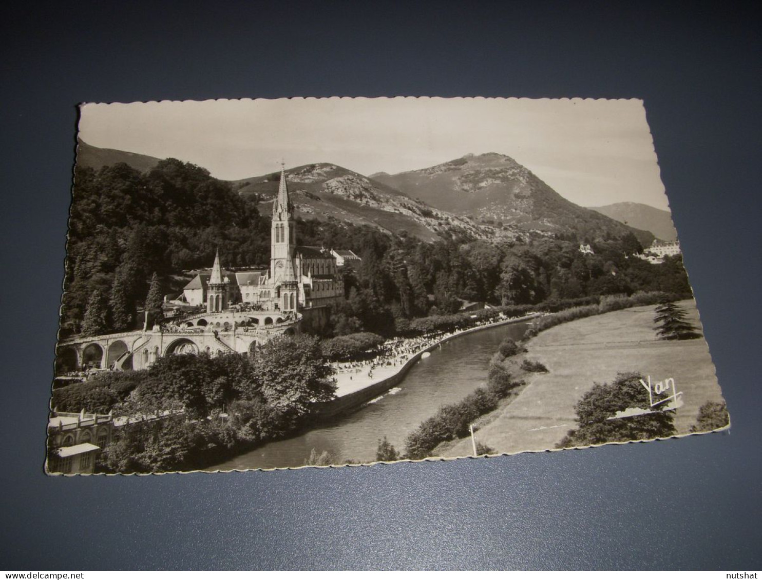 CP CARTE POSTALE HAUTES PYRENEES LOURDES BASILIQUE Et GROTTE - Ecrite En 1960 - Gavarnie