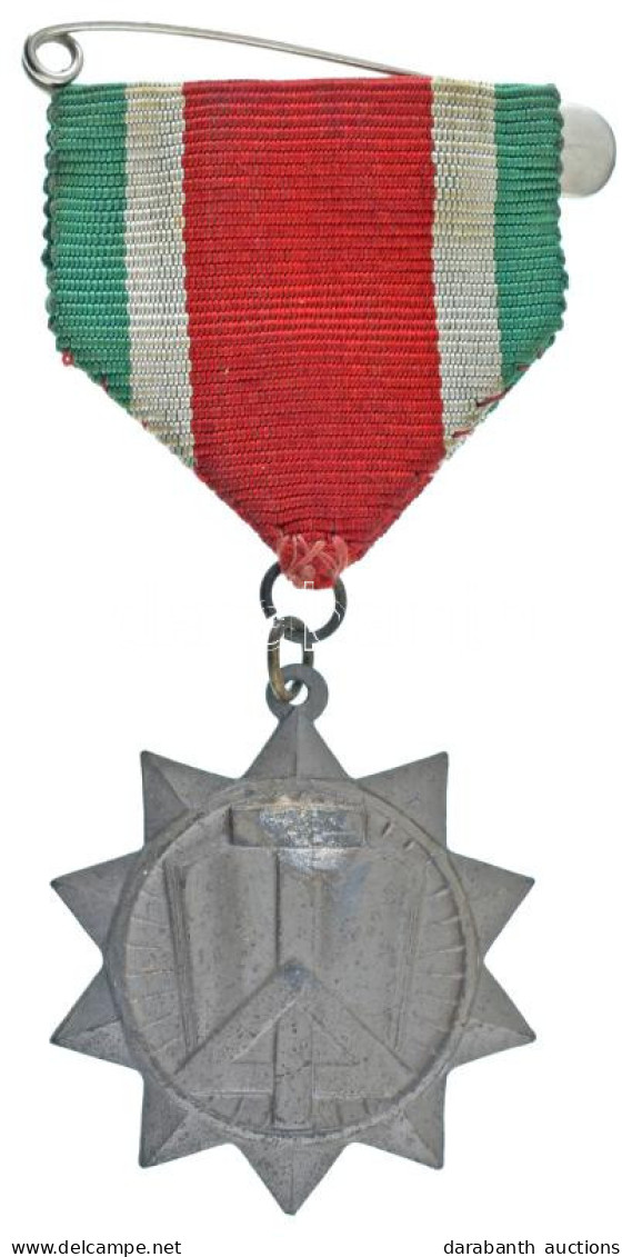 1950. "A Jó Tanulásért" Zn Kitüntető Jelvény, Mellszalagon (34mm) T:XF,VF Hungary 1950. "A Jó Tanulásért" Zn Award Badge - Unclassified