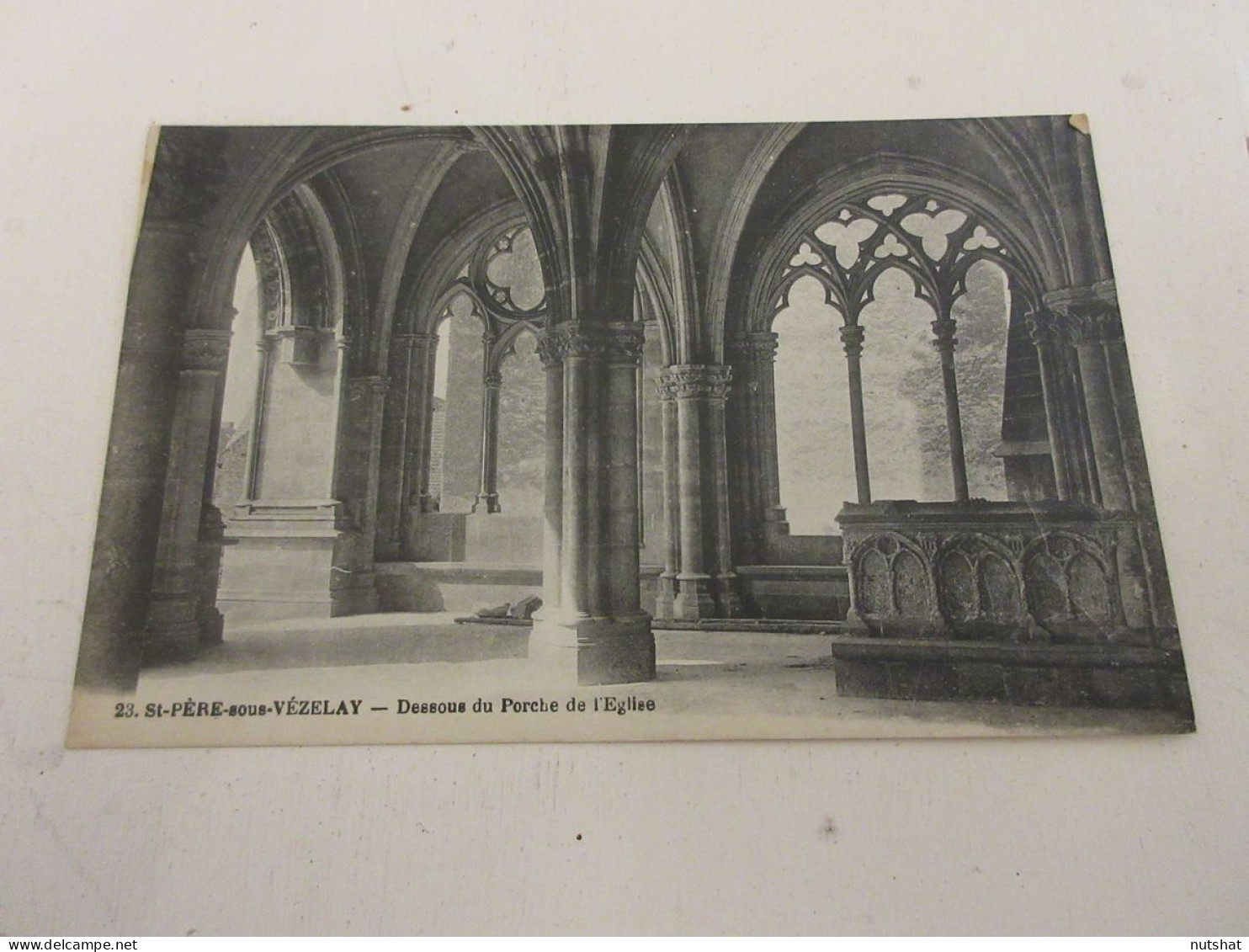 CP CARTE POSTALE YONNE SAINT PERE SOUS VEZELAY DESSOUS Du PORCHE De L'EGLISE     - Otros & Sin Clasificación