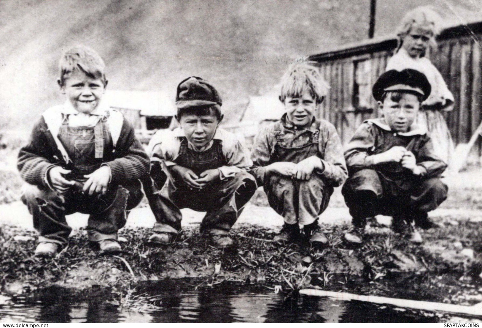 CHILDREN CHILDREN Scene S Landscapes Vintage Postal CPSM #PBT189.GB - Szenen & Landschaften