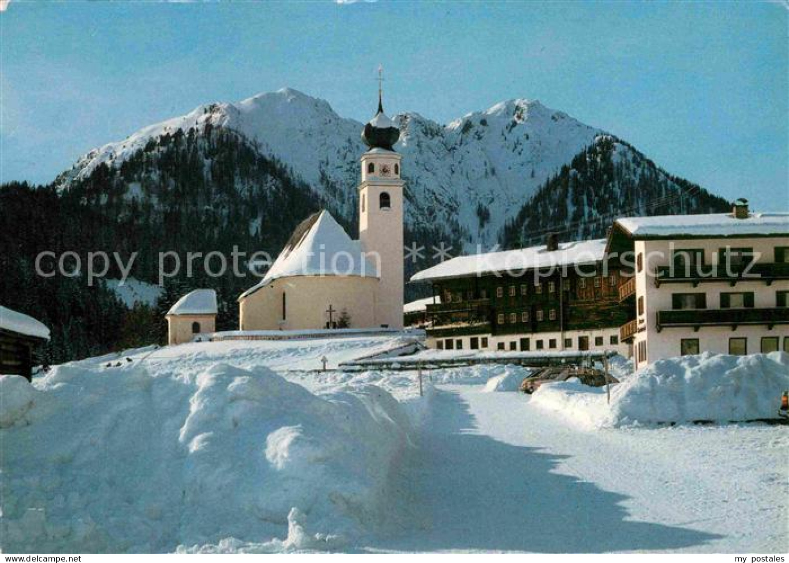 72716678 Thierbach Wildschoenau Kirchenpartie Im Schnee Gegen Gratlspitz Thierba - Other & Unclassified