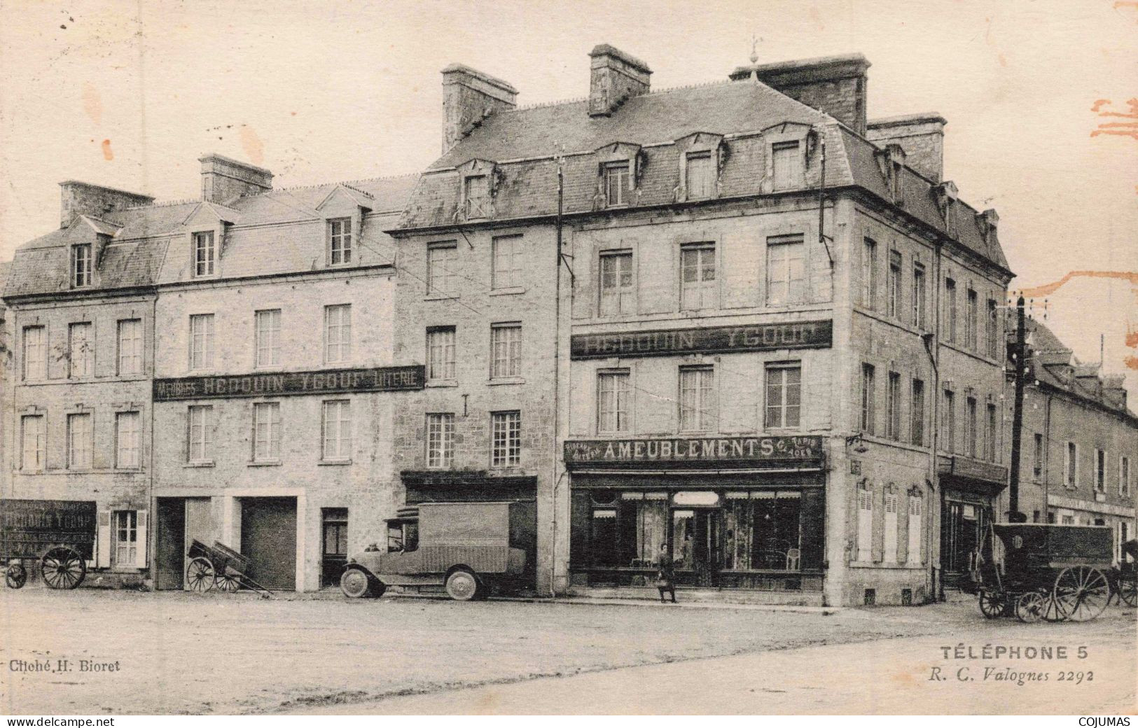 50 - VALOGNES _S28917_ Vue D'un Rue - Hedouin Ygouf Literie - Ameublement Camionnette - Valognes