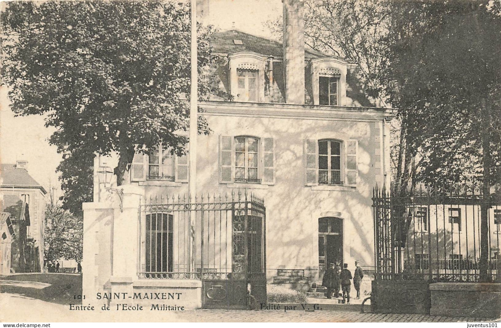 CPA Saint Maixent-Entrée De L'école Militaire-101-Timbre   L2917 - Saint Maixent L'Ecole