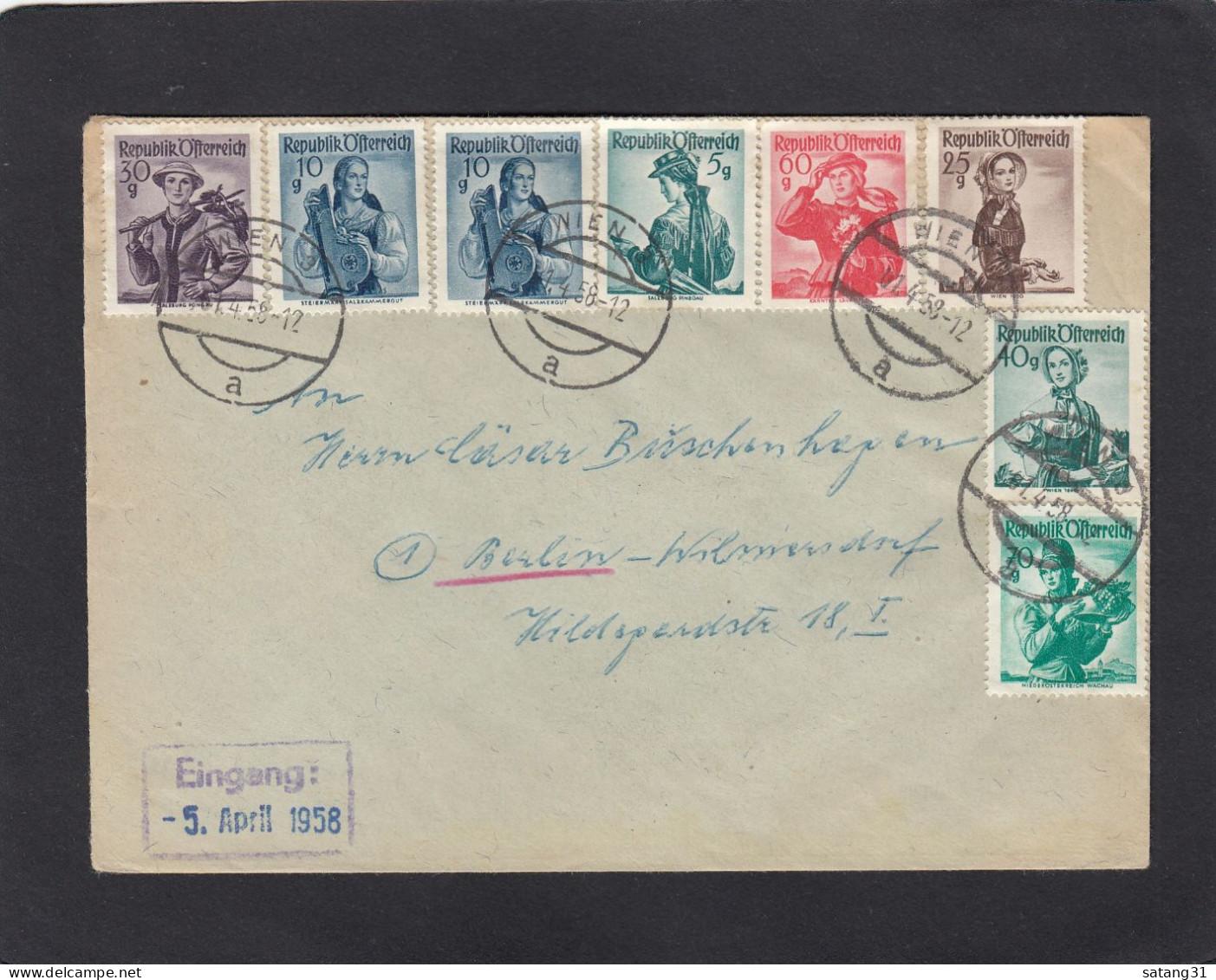 BRIEF AUS WIEN, MIT 8 B.MARKEN "TRACHTEN" DAVON 6 VERSCHIEDENE,NACH BERLIN,1958. - Briefe U. Dokumente