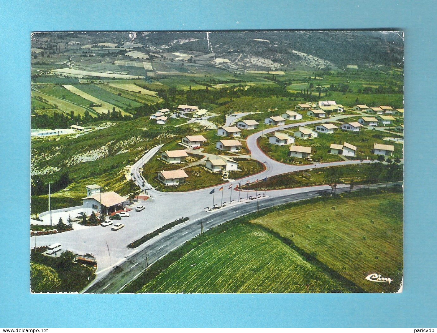 VILLENEUVE - DE - BERG  -  " LE POMMIER " VILLAGE VACANCES   (FR 20.089) - Autres & Non Classés