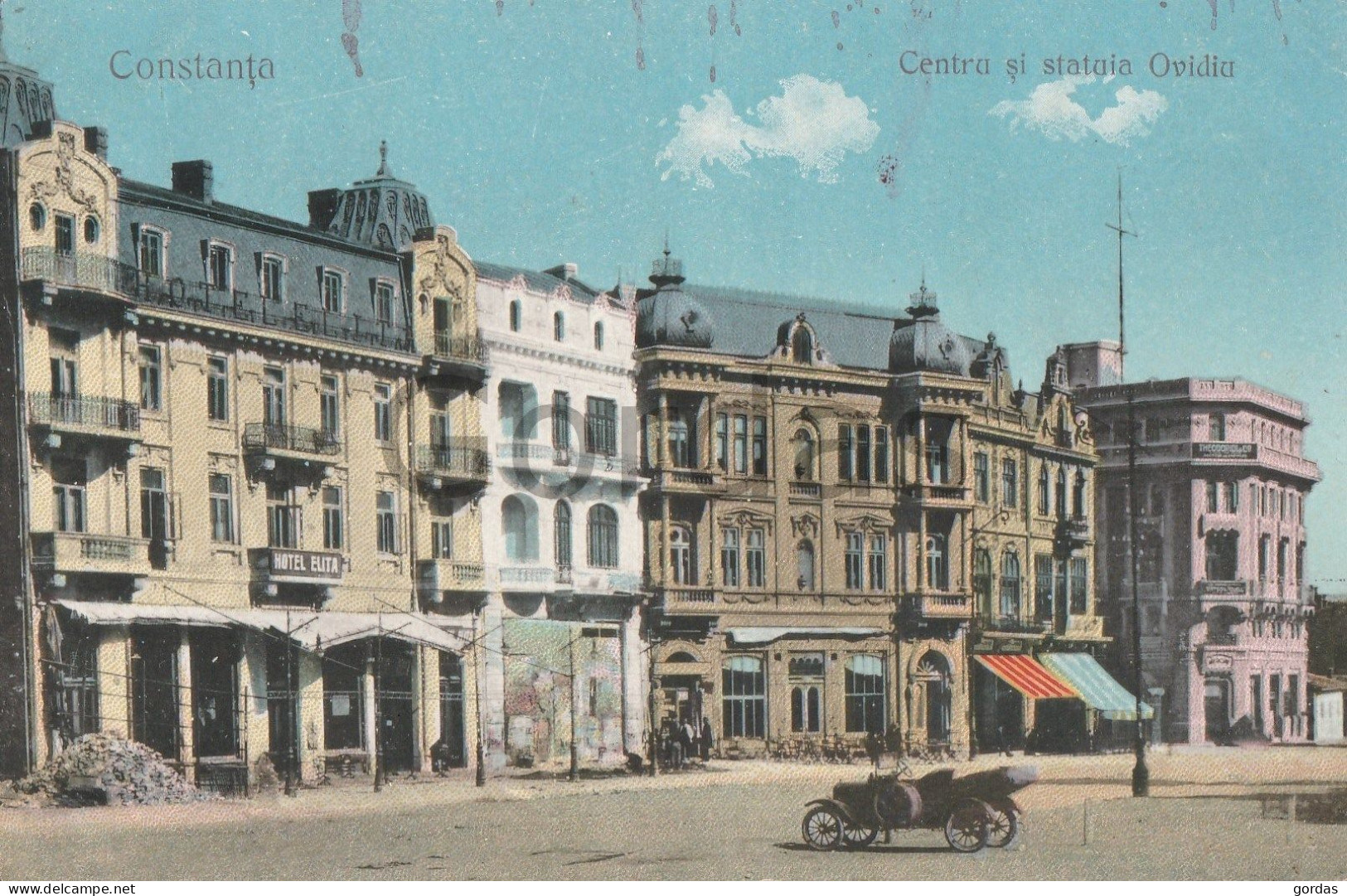 Romania - Constanta - Centru Si Statuia Ovidiu - Old Time Car - Romania