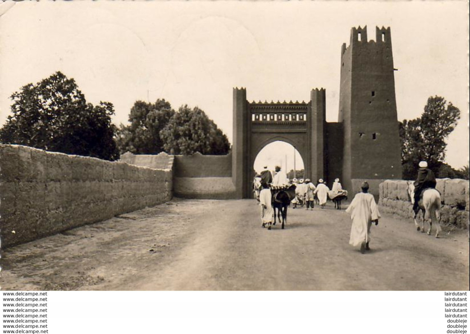 MAROC  ERFOUD  Porte D'entrée  ..... - Autres & Non Classés