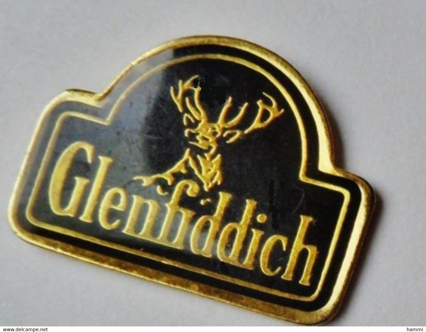 Z143 Pin's Chasse CERF ALCOOL WHISKY WHISKEY GLENFIDDICH Achat Immédiat - Animaux