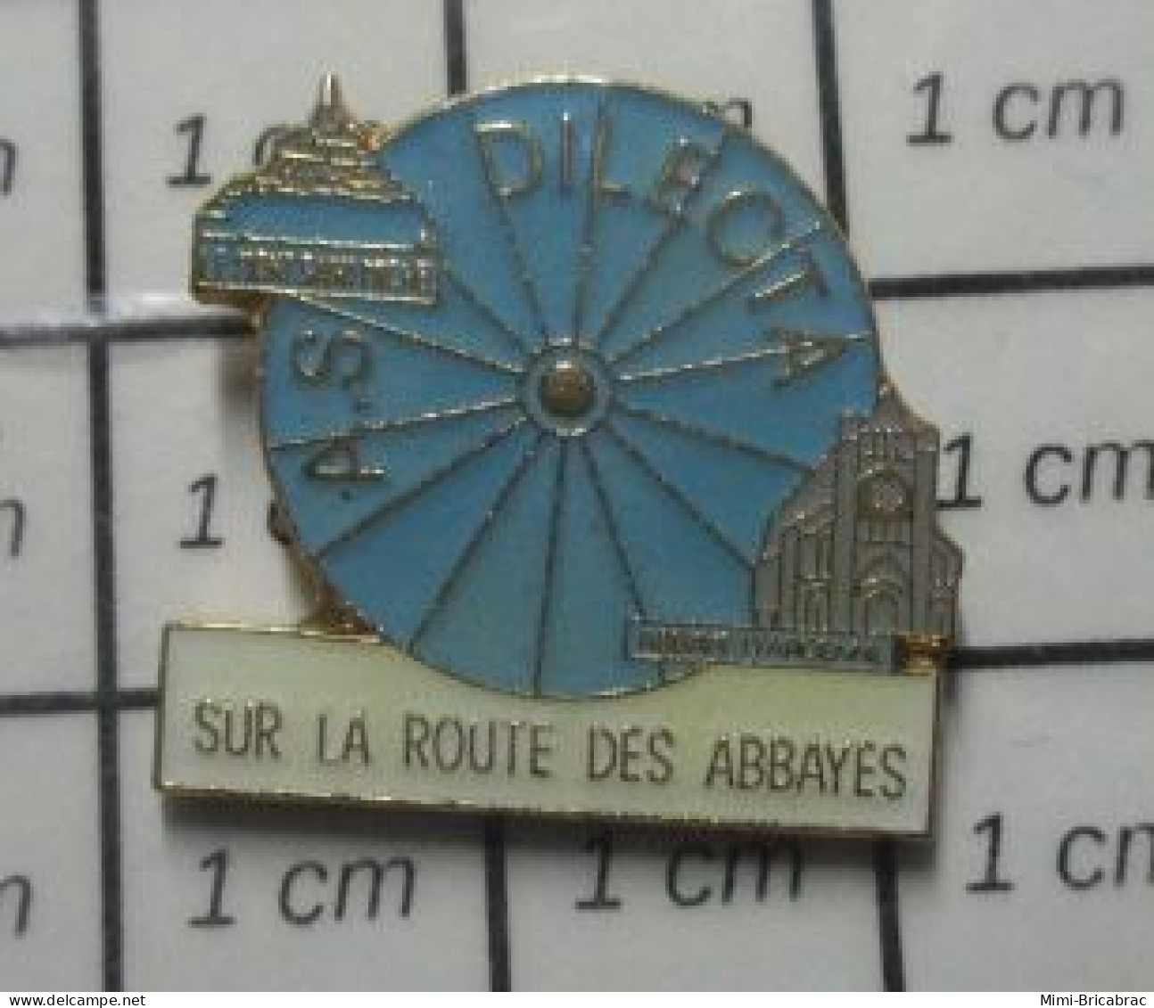 912c Pin's Pins / Beau Et Rare / SPORTS / CYCLISME ROUE AS DILECTA SUR LA ROUTE DES ABBAYES - Radsport