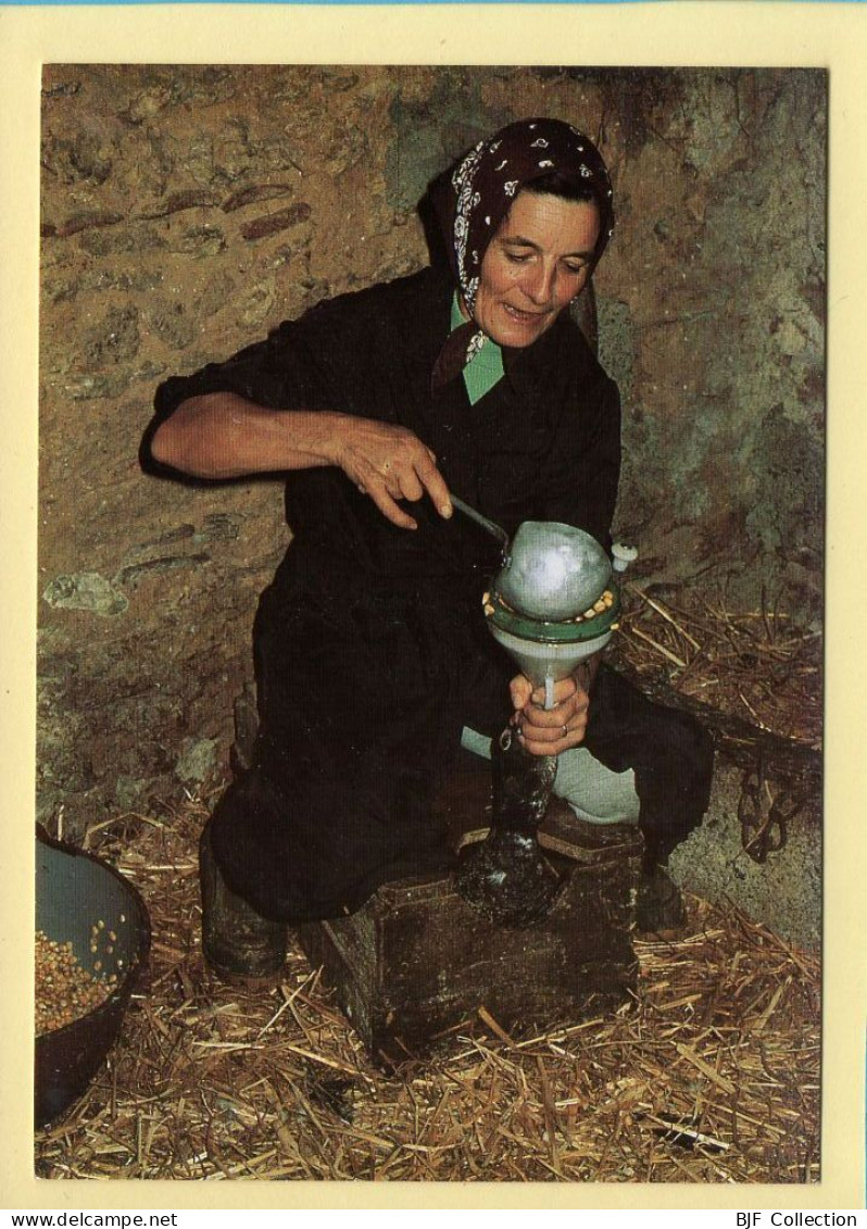 Gavage à La Main (Elizabeth ARRIUS-PARDIES N° C 140) Images D'un Temps Qui Passe / Collection Vallées Pyrénéennes - Farmers