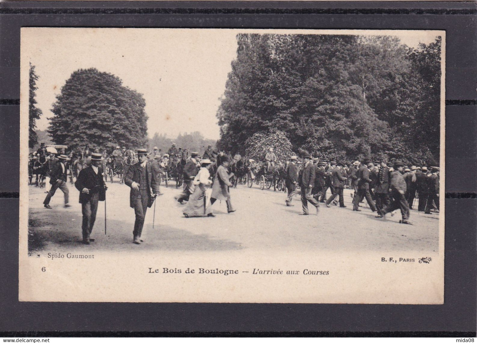 75. PARIS . Le Bois De Boulogne . L'Arrivée Aux Courses . Animée N: 6 - Distretto: 16