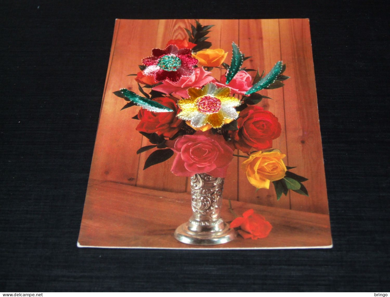 11-    ESPANA  SPAIN - FLOWERS / FLORES - GEBORDUURD / EMBROIDERED / BESTICKT / BRODÉ / BORDADO / RICAMATO - Embroidered