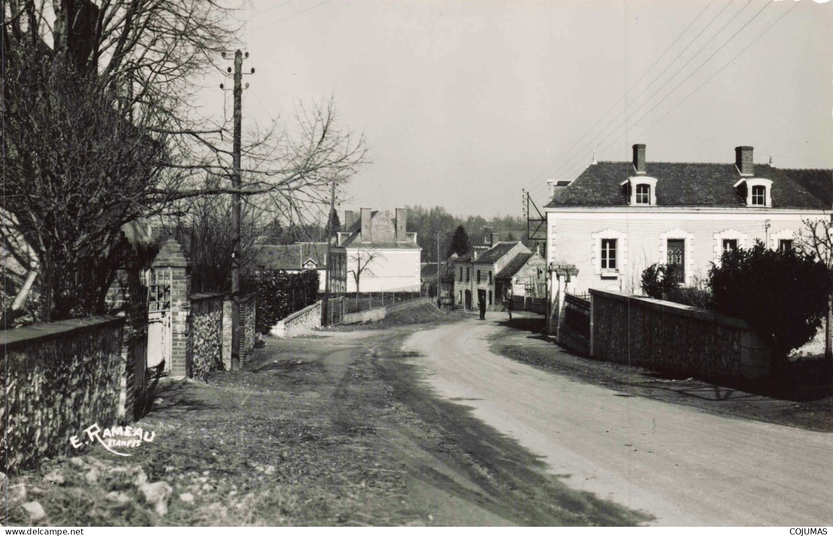 41 - VALLIERES LES GRANDES _S28935_ Route De Montrichard - CPSM 14x9cm - Autres & Non Classés