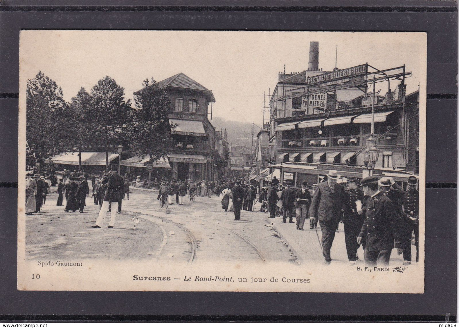 75. PARIS . SURESNES . Le Rond-Point , Un Jour De Courses . Animée N: 10 - Distretto: 16