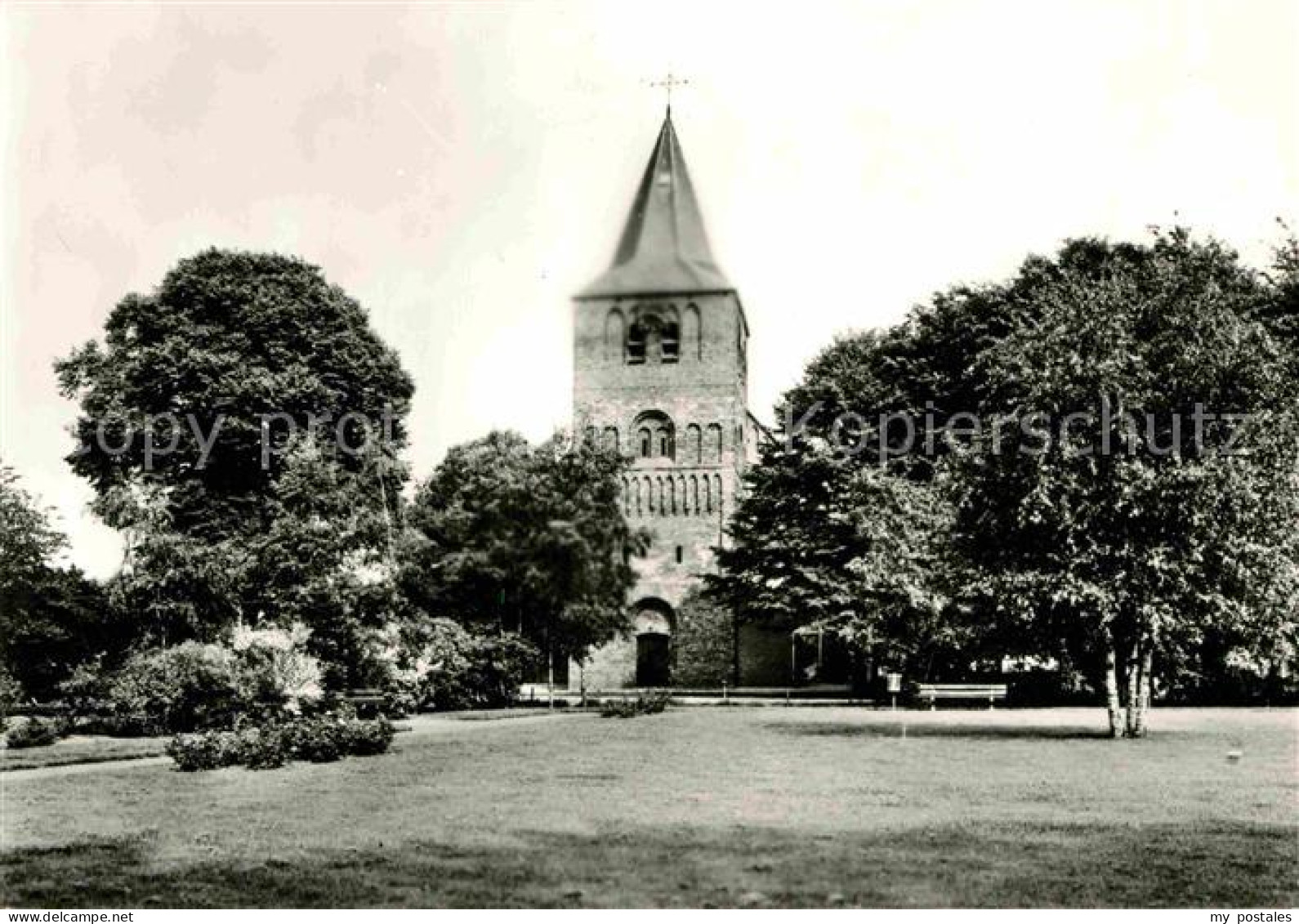 72712042 Garderen Ned Herv Kerk Kirche Garderen - Autres & Non Classés