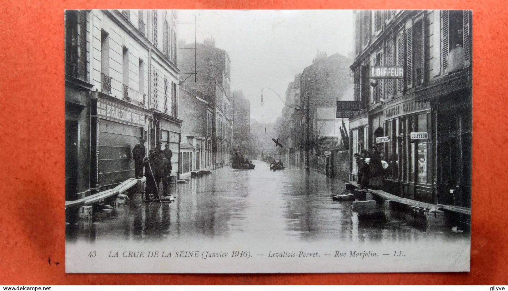 CPA (75) La Crue De La Seine. Levallois Perret .Rue Marjolin. (7A.906) - Inondations De 1910
